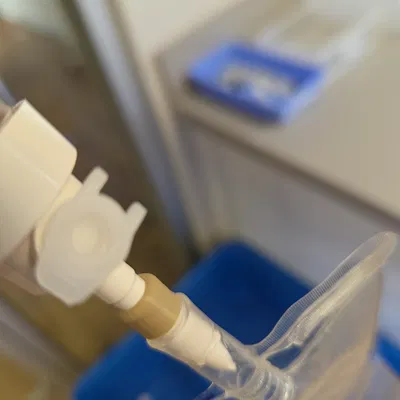 Nút Bịt Túi IV Có Thể Spike (Dành Cho Giáo Dục)