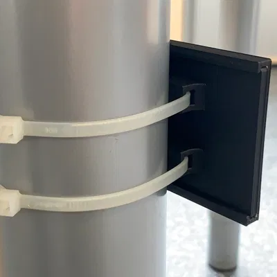 Thẻ gắn ống - Label trượt vào, cố định bằng dây rút (cable ties)