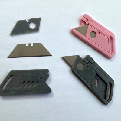 Tay cầm lưỡi dao rọc giấy móc khóa (Keychain Utility Blade Holder)