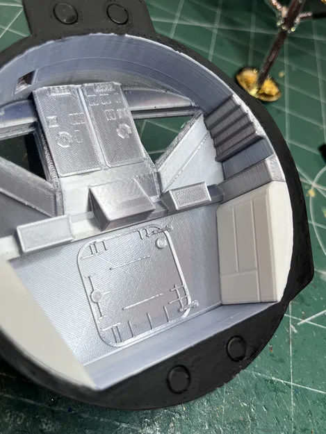 Mô hình Apollo Lunar Module tỉ lệ 1/25 - Image 9