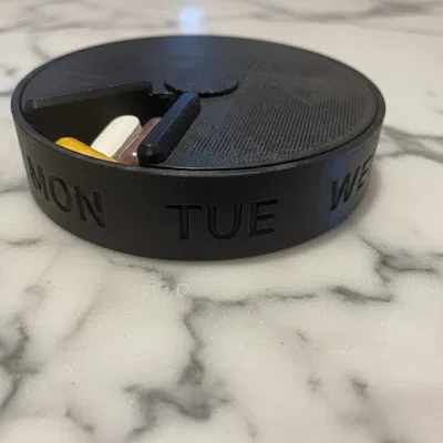 Hộp Thuốc Xoay 7 Ngày (7-Day Rotating Pill Organizer)