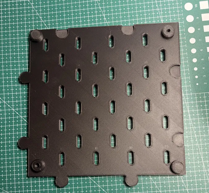 Ikea Skadis Board V1 – Mô hình Pegboard chuẩn kích thước để thiết kế & 3D print - Image 1
