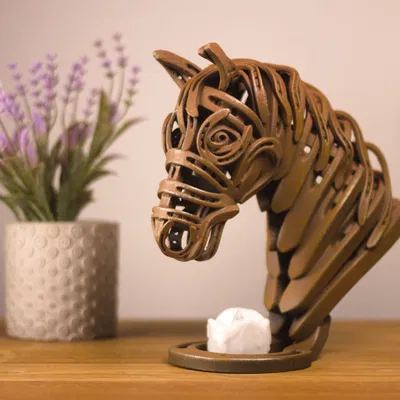 Tượng Đầu Ngựa (làm từ móng ngựa hàn)