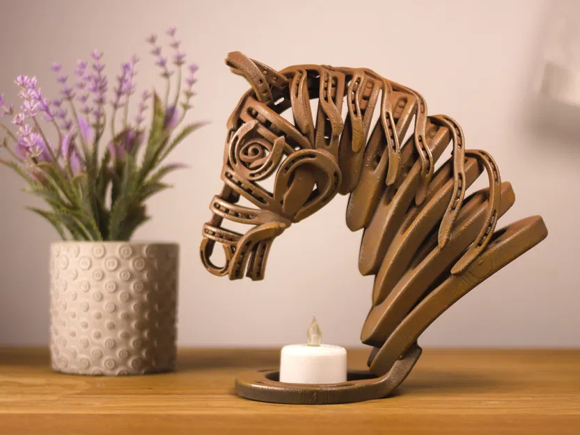 Tượng Đầu Ngựa (làm từ móng ngựa hàn) - Image 2