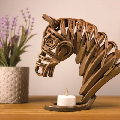 Tượng Đầu Ngựa (làm từ móng ngựa hàn)