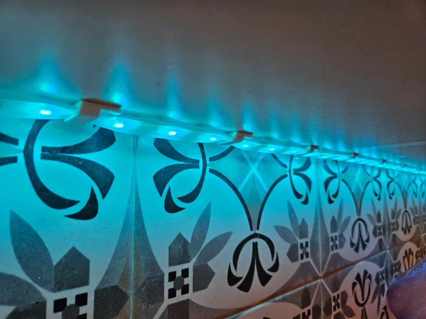 Clip gắn Led Strip (Led Strip Clip) - Image 1