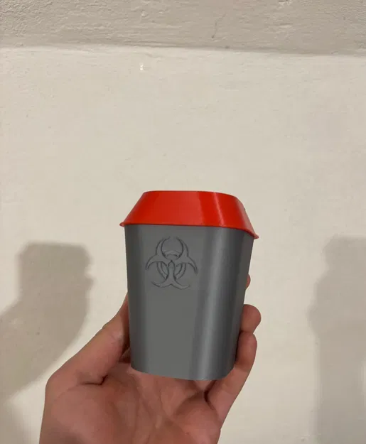 Hộp đựng Biohazard - Image 1