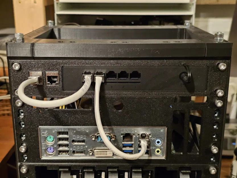 Giá gắn rack 10 inch cho UGREEN 2.5Gbit Switch - Image 1