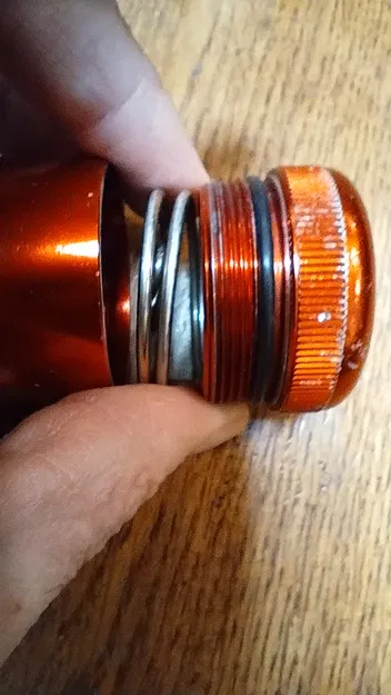 Adapter pin D-cell sang 18650/26650 cho Maglite - Image 2