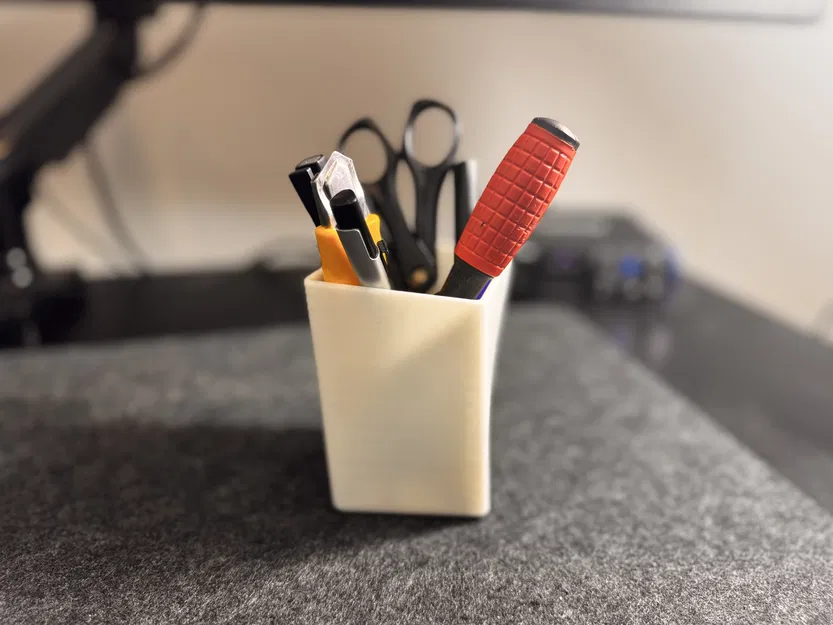 Khay Sắp Xếp Bàn Làm Việc Sleek Desktop Organizer - Image 3