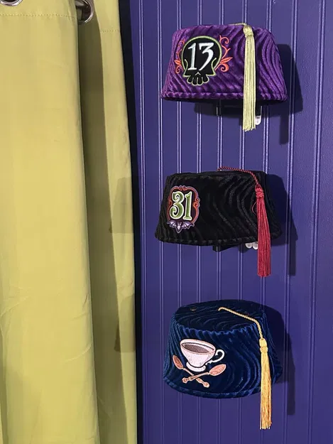 The Fezzinator! – Giá treo trưng bày mũ fez - Image 4