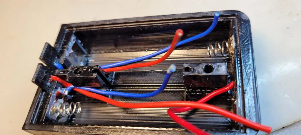 Vỏ pin 18650 cho BAOFENG UV-10R - Image 10