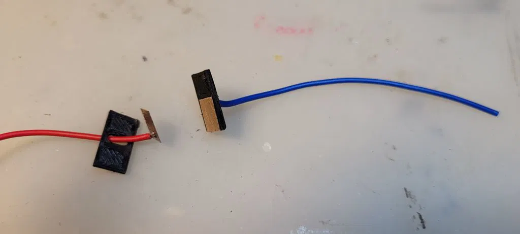 Vỏ pin 18650 cho BAOFENG UV-10R - Image 11