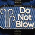 Biển “Do Not Blow” (Không thổi) - Thumbnail 1
