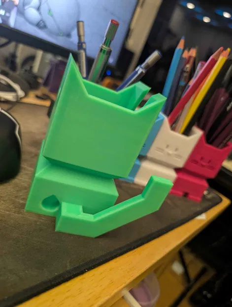 Giá đỡ điện thoại Calicat – Có lỗ passthrough cho dây - Image 3