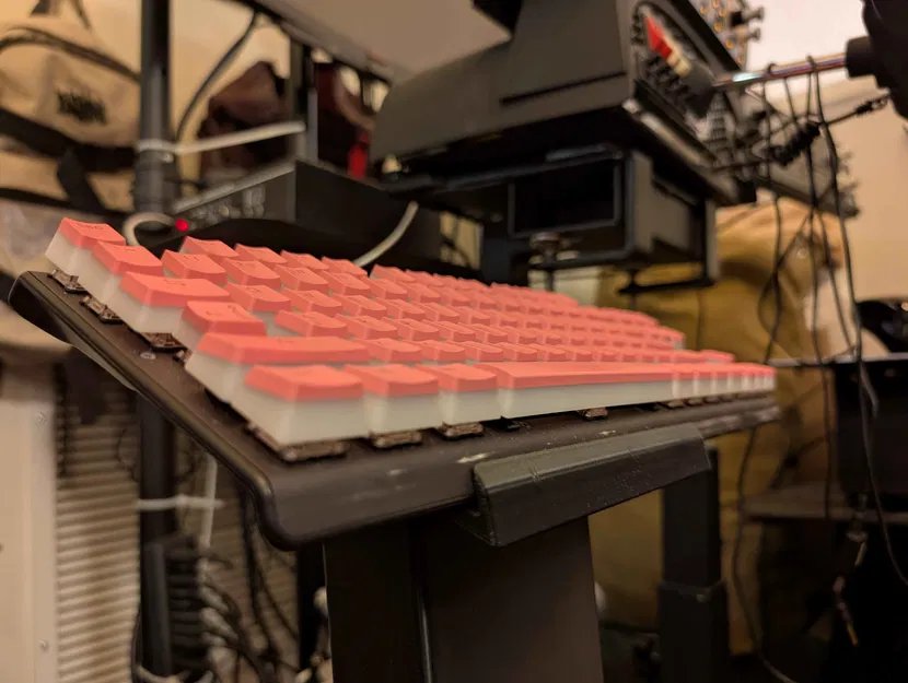 Ngàm giữ bàn phím SteelSeries Apex 7 TKL cho Next Level Racing - Image 2