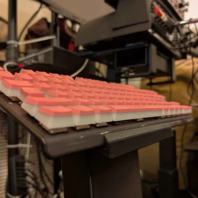 Ngàm giữ bàn phím SteelSeries Apex 7 TKL cho Next Level Racing