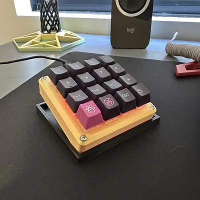 Stand cho 16 Keys Macropad