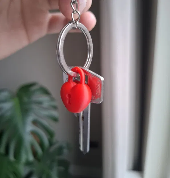 Móc Khóa Ổ Khóa Trái Tim (Keychain Heart Lock) - Image 3