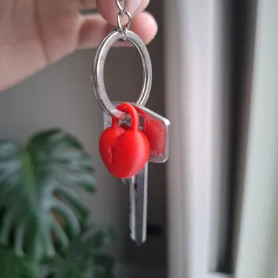 Móc Khóa Ổ Khóa Trái Tim (Keychain Heart Lock)