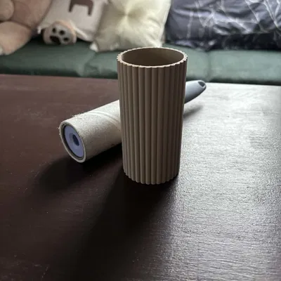 Nắp che kiểu đẹp cho cây lăn bụi (sticky roller) đã dùng