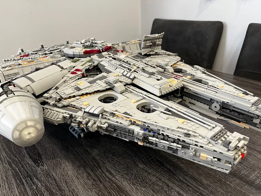 Bộ Gạch Millennium Falcon - Image 2