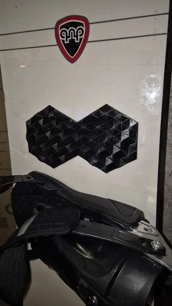 Miếng stomp pad cho ván snowboard - Image 1