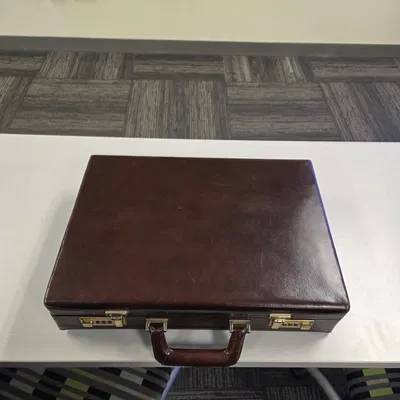 Bộ Briefcase Pentesting Rig cho Raspberry Pi (Raspberry Pi Briefcase Pentesting Rig)