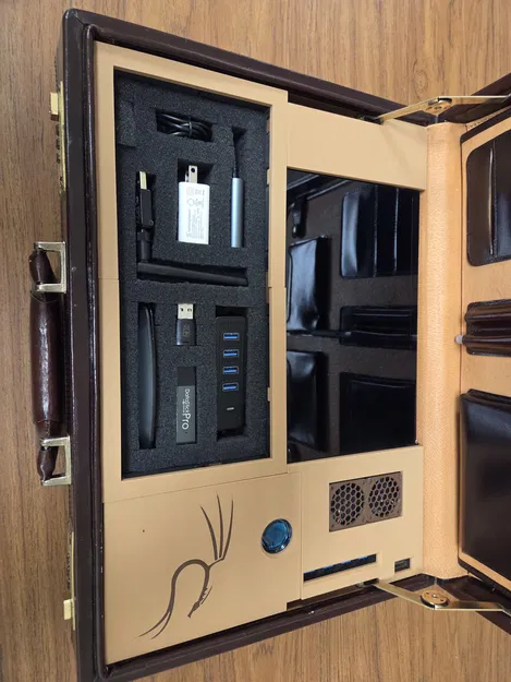 Bộ Briefcase Pentesting Rig cho Raspberry Pi (Raspberry Pi Briefcase Pentesting Rig) - Image 3
