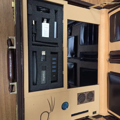 Bộ Briefcase Pentesting Rig cho Raspberry Pi (Raspberry Pi Briefcase Pentesting Rig)
