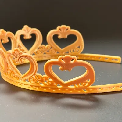 Vương miện Valentine Nữ Hoàng Trái Tim (The Queen of Hearts Valentines Tiara)