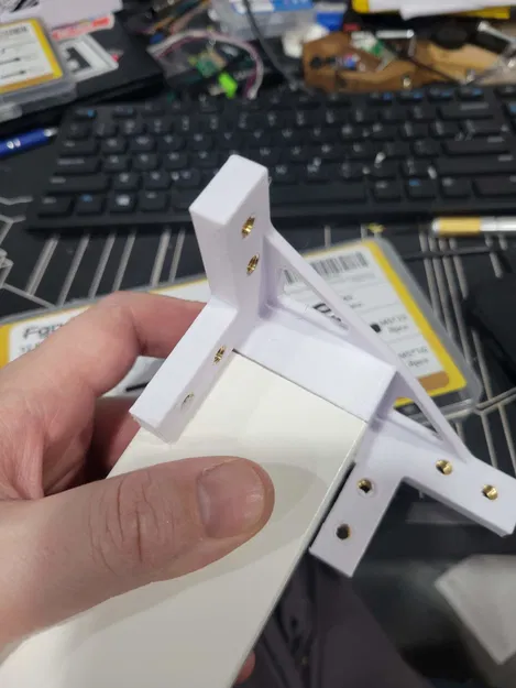 Một bộ bàn Ikea Lack nữa (Yet another Ikea Lack Table) - Image 6