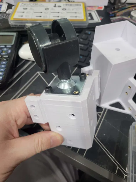 Một bộ bàn Ikea Lack nữa (Yet another Ikea Lack Table) - Image 9