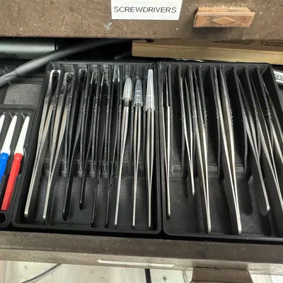 Gridfinity Tweezer Holder (Khay/Holder kẹp nhíp Gridfinity)