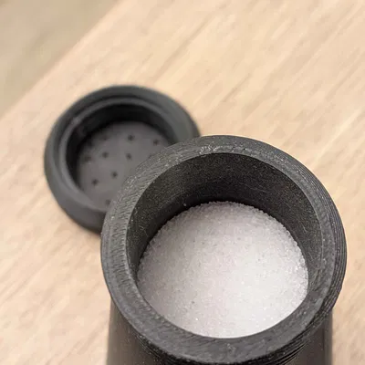 Lọ Rắc Muối Thanh Lịch (Elegant Salt Shaker)