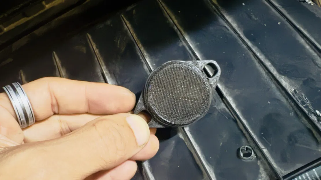 Case Theo Dõi Xe Tàng Hình cho Apple AirTag - Image 4