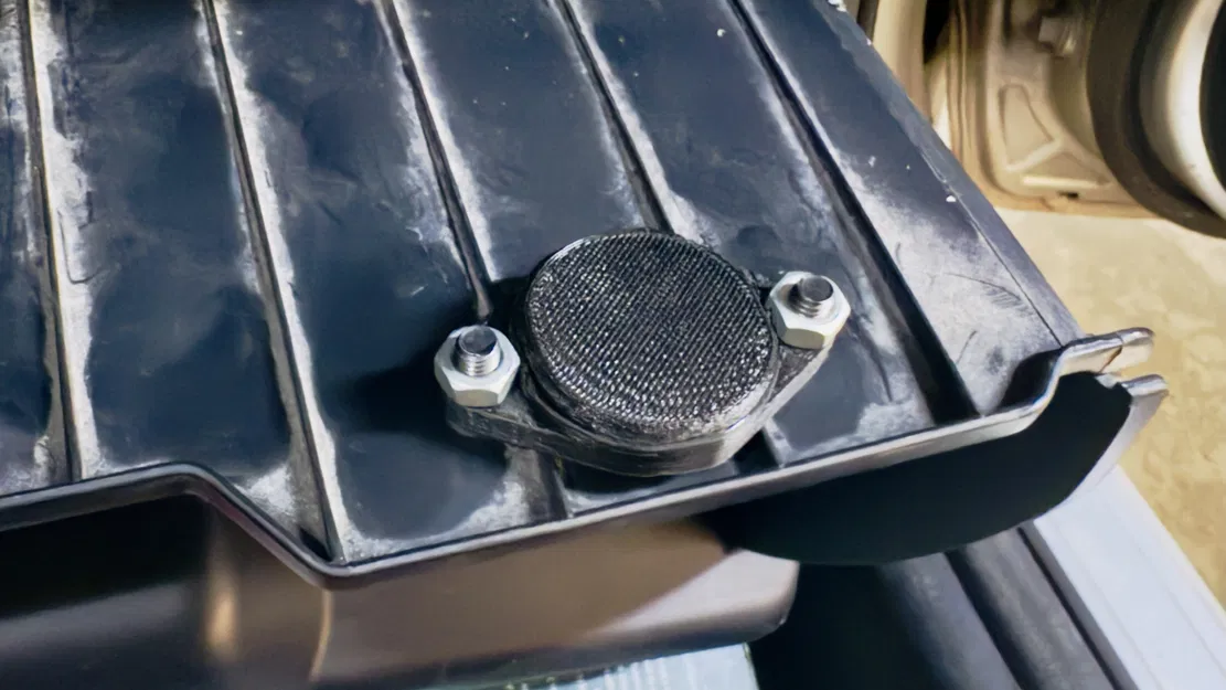 Case Theo Dõi Xe Tàng Hình cho Apple AirTag - Image 6