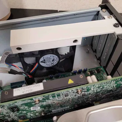 Giá đỡ gắn quạt 80mm vào khe PCI low-profile cho Plink IPC-2350F