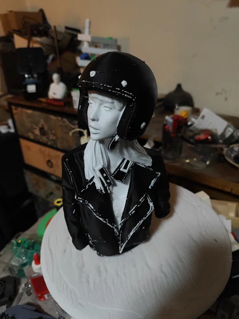 Mô hình cô nàng biker khác (another Biker chick model) - Image 4