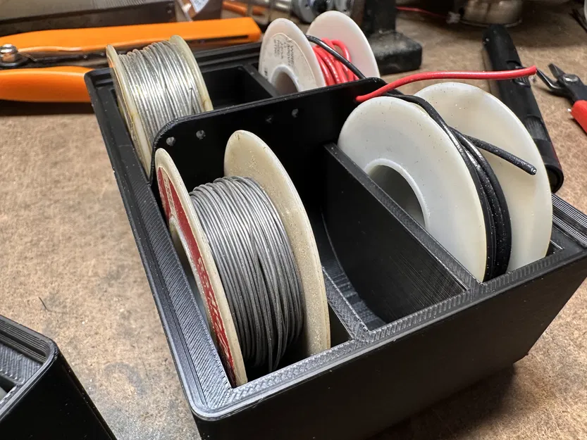 Khay để cuộn dây Gridifinity Wire Spool Caddy - Image 3