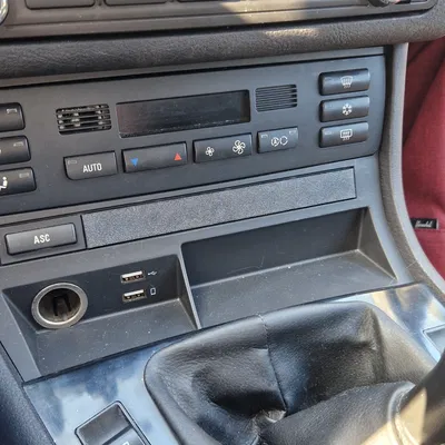 Nắp che công tắc BMW E46 (BMW E46 Switch Cover)