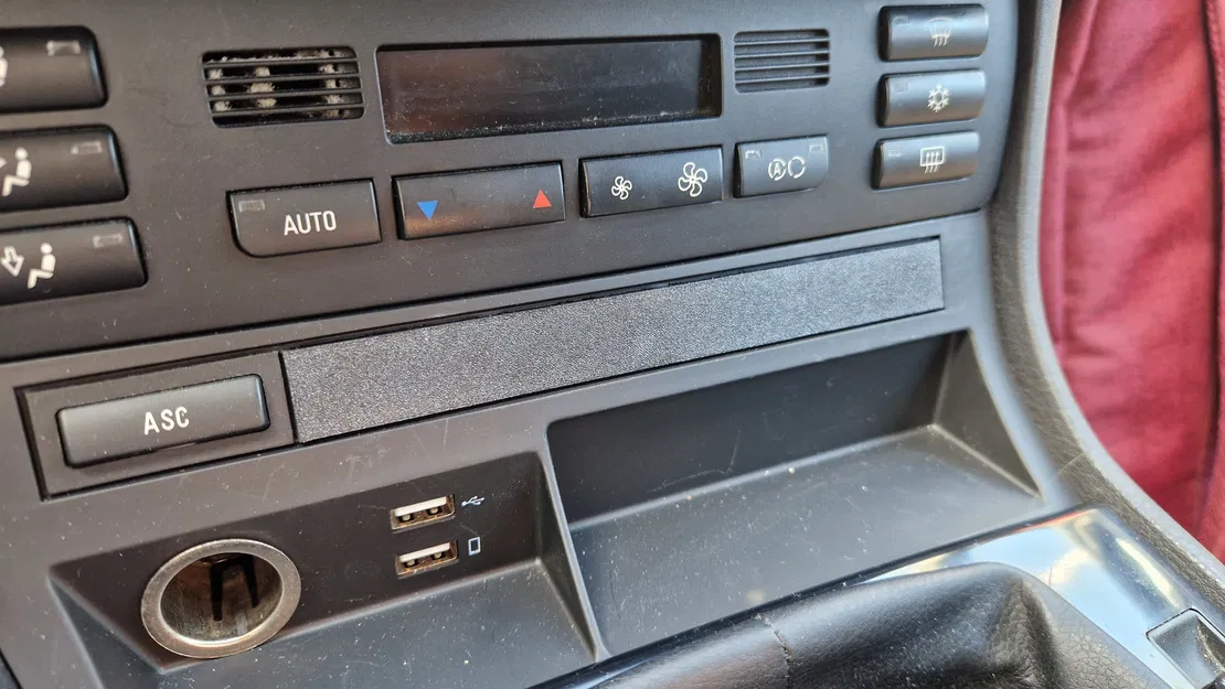 Nắp che công tắc BMW E46 (BMW E46 Switch Cover) - Image 2