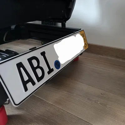 Giá đỡ biển số Sim Rig kiểu châu Âu