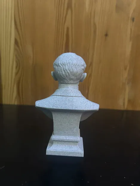 Bust Níkos Kazantzákis - Image 4