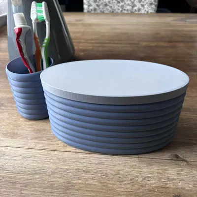 CLOUDIE - Giá để bàn chải & hộp oval lớn nắp bản lề