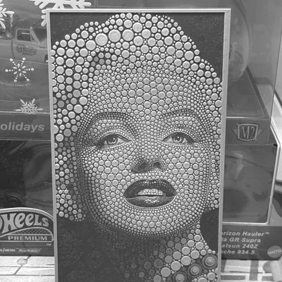 Marylin Monroe – Tranh nghệ thuật in 3D dạng mosaic vòng tròn