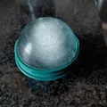 Khay đỡ khuôn làm đá viên tròn (Spherical Ice Ball) để trong ngăn đá - Thumbnail 5