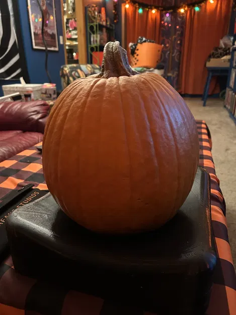 Bộ kê khắc bí ngô – Giữ bí cố định khi bạn đang khắc! - Image 1