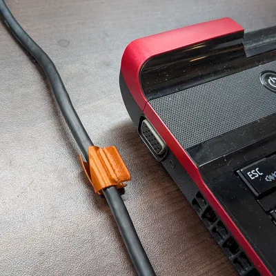 Kẹp Dây Cáp Cho Cổng Trống (VGA/USB)