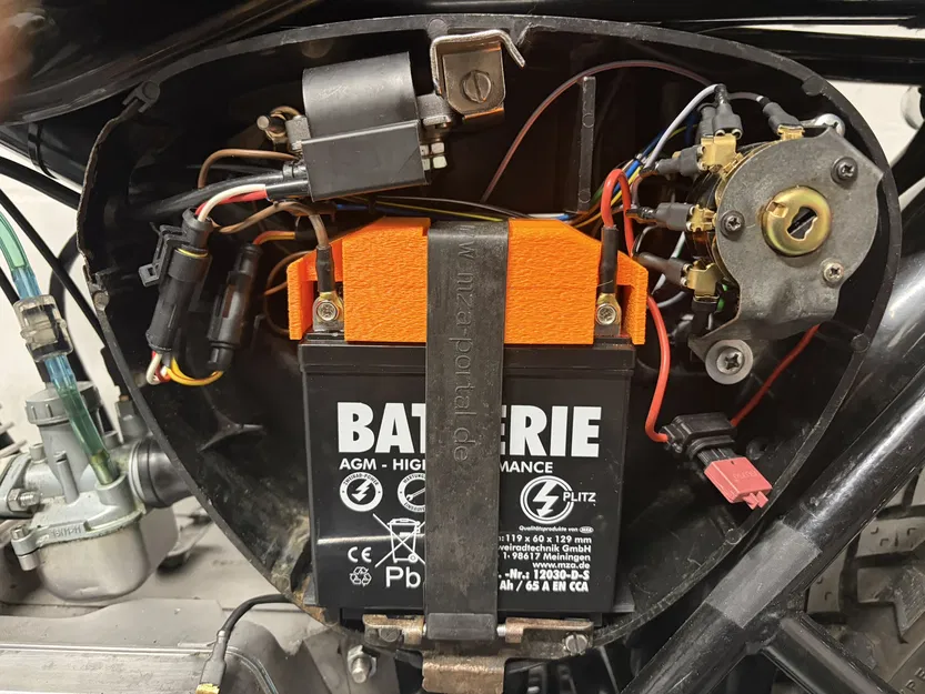 Nắp che bình ắc quy (battery cover) Simson S51/S50 - Image 1